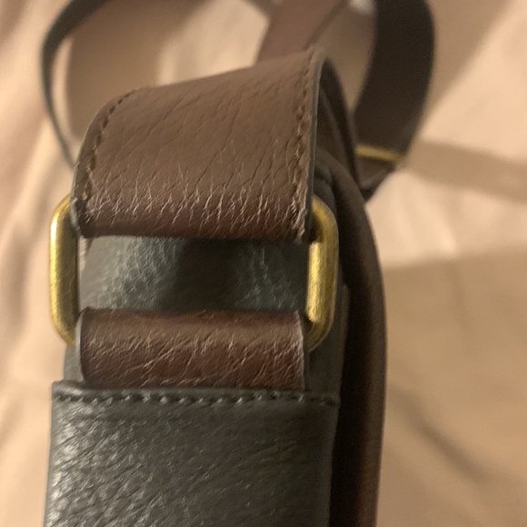 ALDO MESSENGER BAG. Never used. - Picture 7 of 9